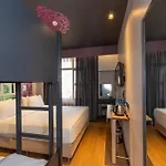 Hotel Tulip & 4*
