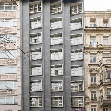 מלון Tulip City Hotel & Spa - Istanbul Taksim Pera City Center 4*