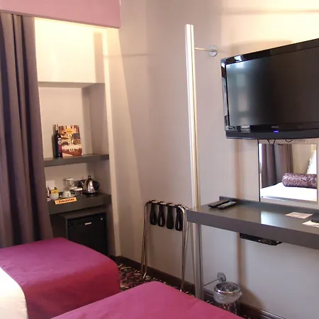 Hotel Tulip & 4*