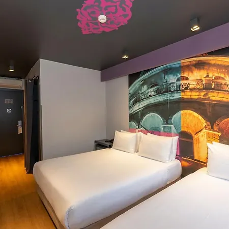 Tulip & Hotel 4*