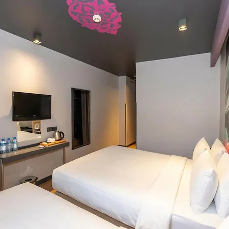 Tulip & Otel